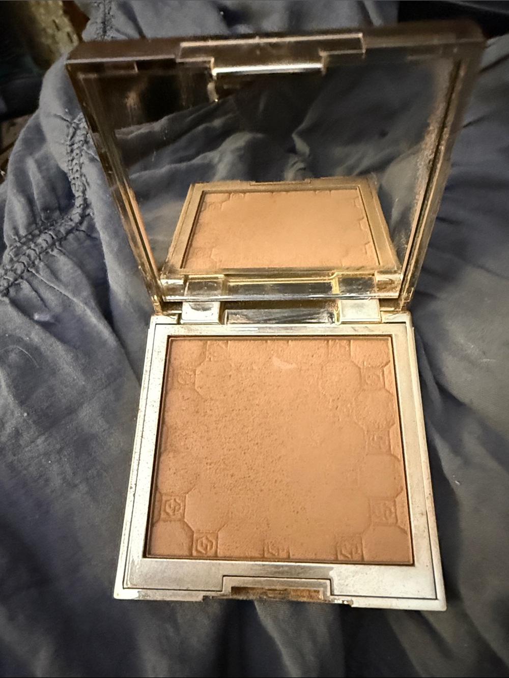 Matte Bronzer & Contour Powder - Warm Tan